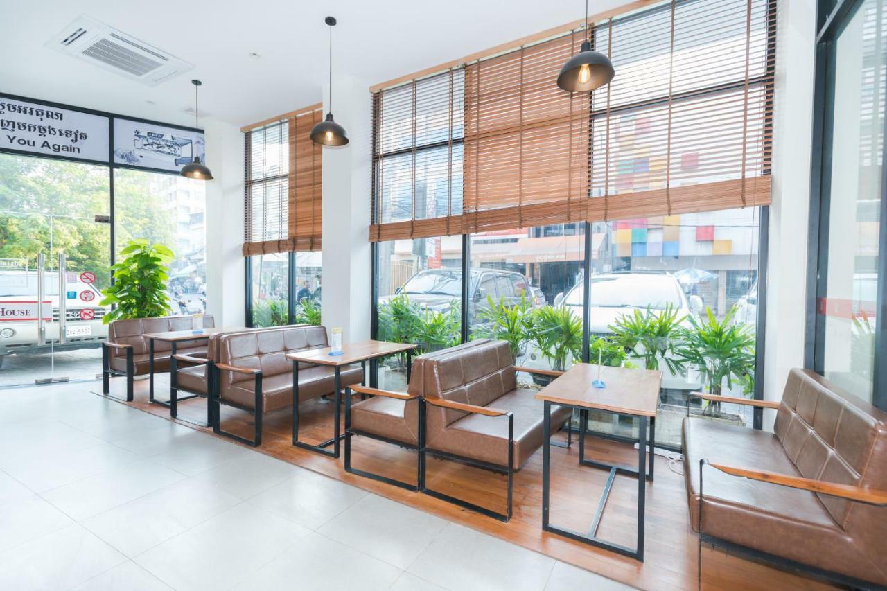 7 Days Premium Hotel Phnom Penh Bagian luar foto